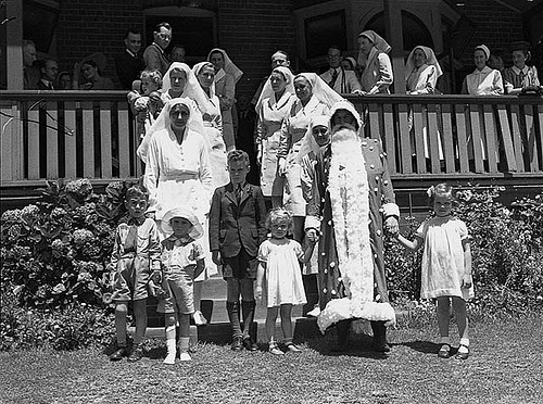 Royal Prince Alfred Hospital Christmas tree and party, Matron Dunn